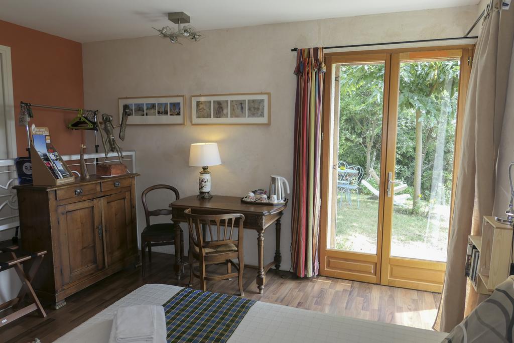 Chambre D'Hotes La Bichette Chassagny Екстериор снимка